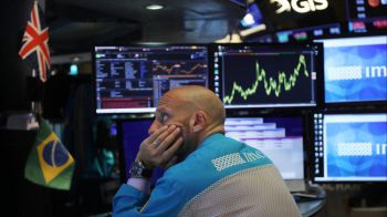 Tăng trưởng kinh tế toàn cầu năm 2019 sẽ chạm đáy 1 thập kỷ